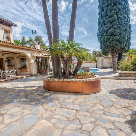 Villa Luna- Pool With Jacuzzi By The Estepona